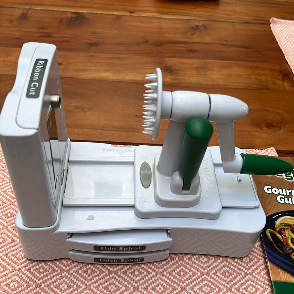 Veggetti Pro Vegetable Spiral Cutter